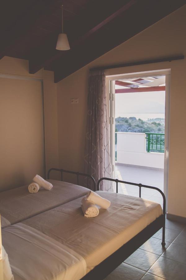 Chrysothemis - Panoramic Sea View Villa Nafplio Bagian luar foto